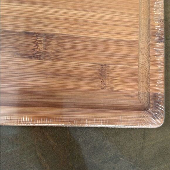 NWT bamboo wooden cutting board - Picture 2 of 3